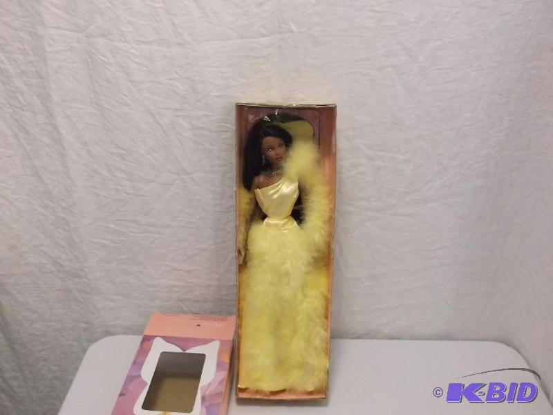 Beautiful Porcelain Doll The Butterfly ring f...