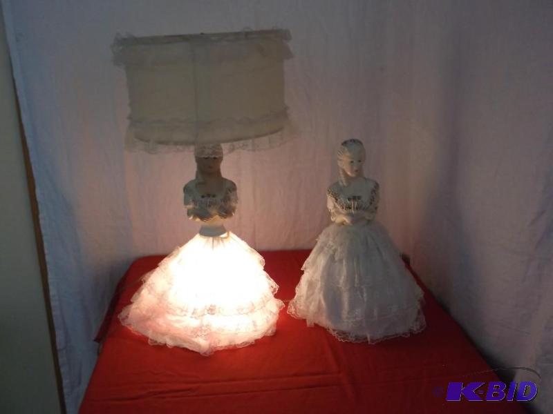Beautiful vintage dresser lamps the smaller o...