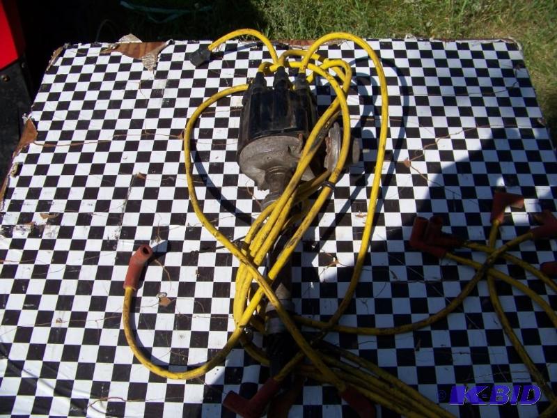 Distributor with wires