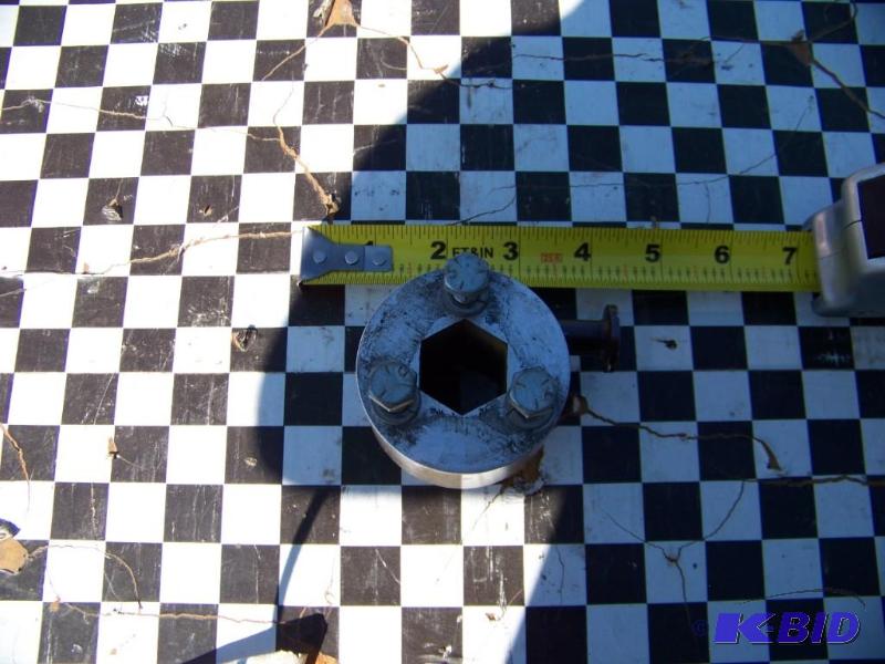 Steering wheel quick coupler