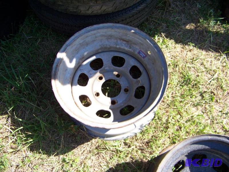Uni lug racing wheel