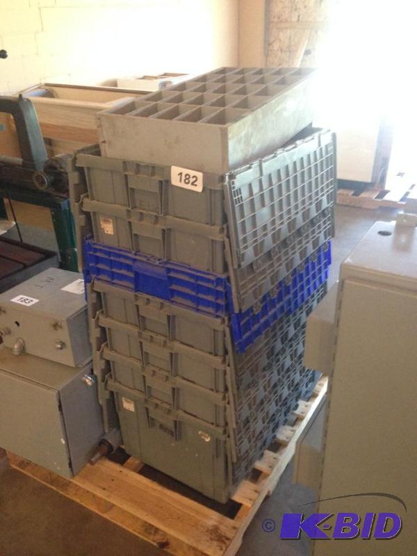 lot 182 image: Lot of large storage bins....
