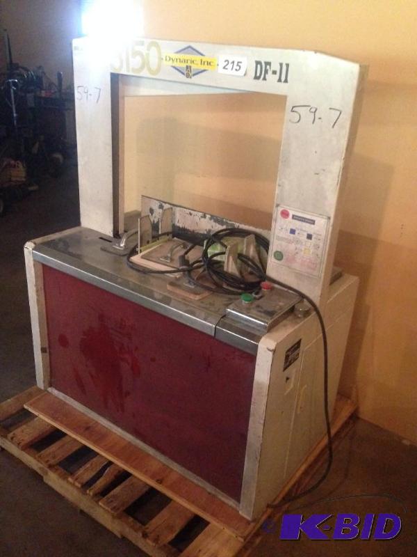 lot 215 image: Dynaric powered box strapper....