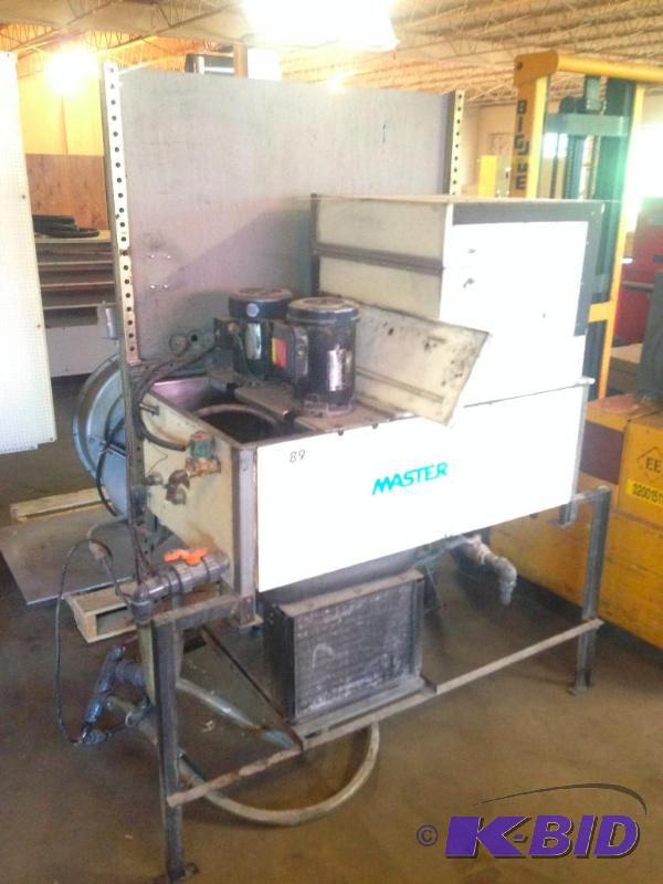 lot 89 image: Master Flo reservoir  recirculator assembly....