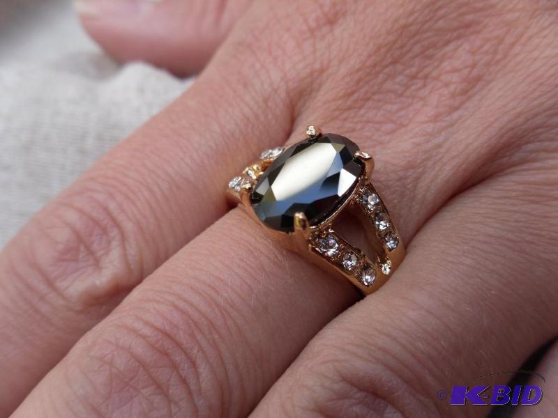 lot 10 image: New Beautiful 9K Gold Filled Ring. Black Ston...
