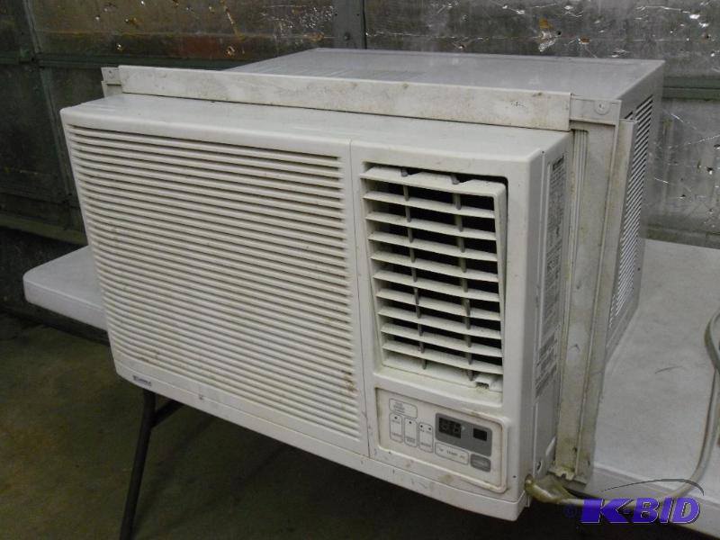 lot 110 image: Air conditioner