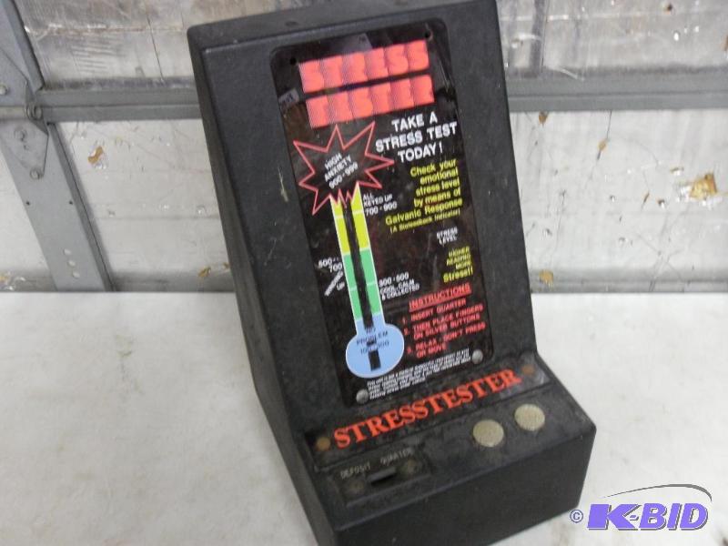lot 114 image: Vintage Coin op novelty game machine. &quotS...