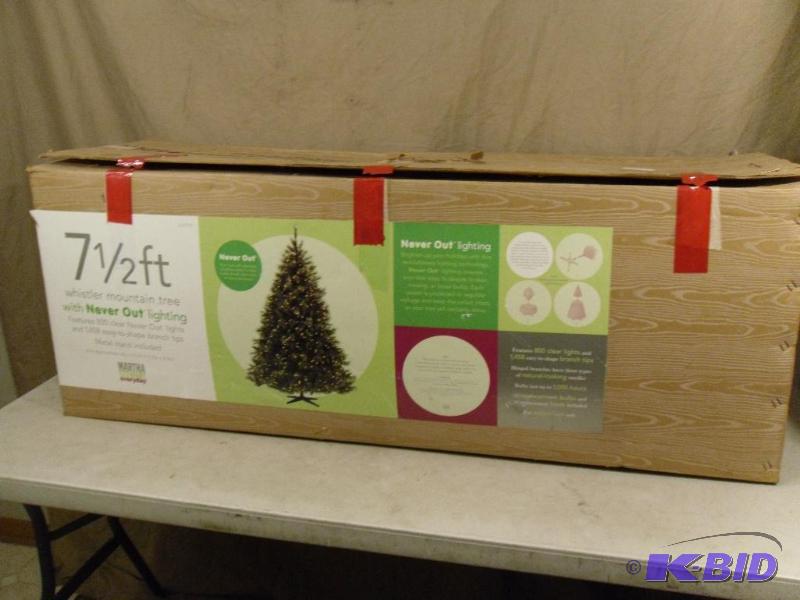 lot 194 image: 7.5 Feet Whistler Mountain Tree with 800 Neve...