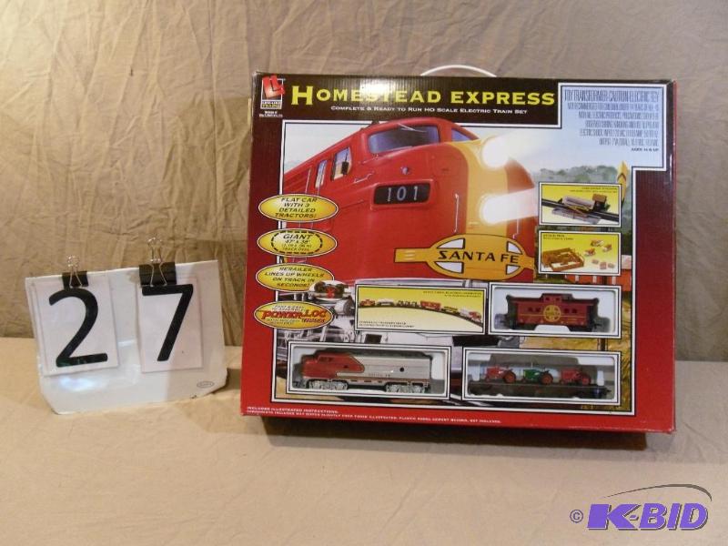 lot 27 image: Homestead Express Ready to Run HO Scale Train...