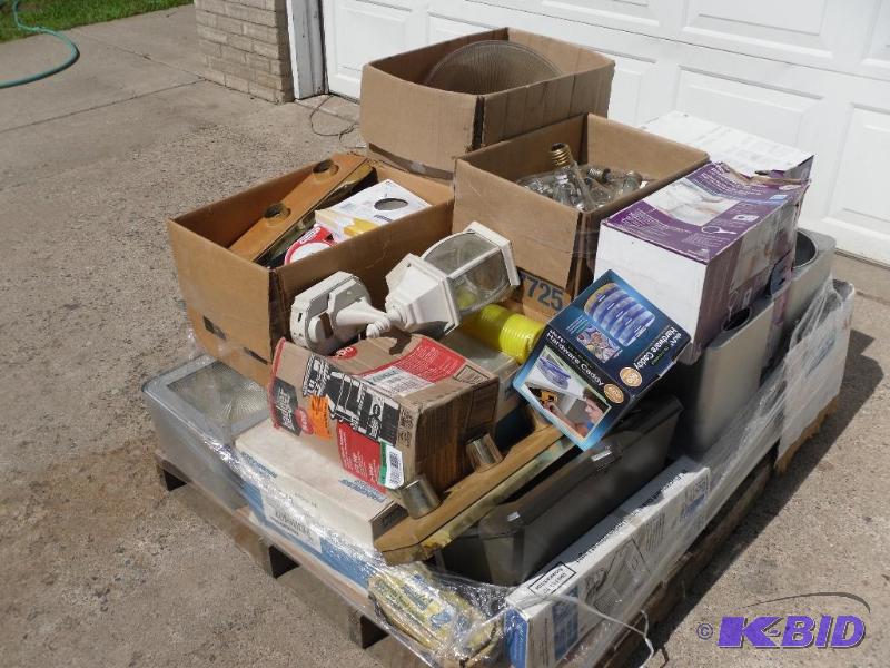lot 5 image: Pallet Full of Returned Goods and Salvaged Bu...