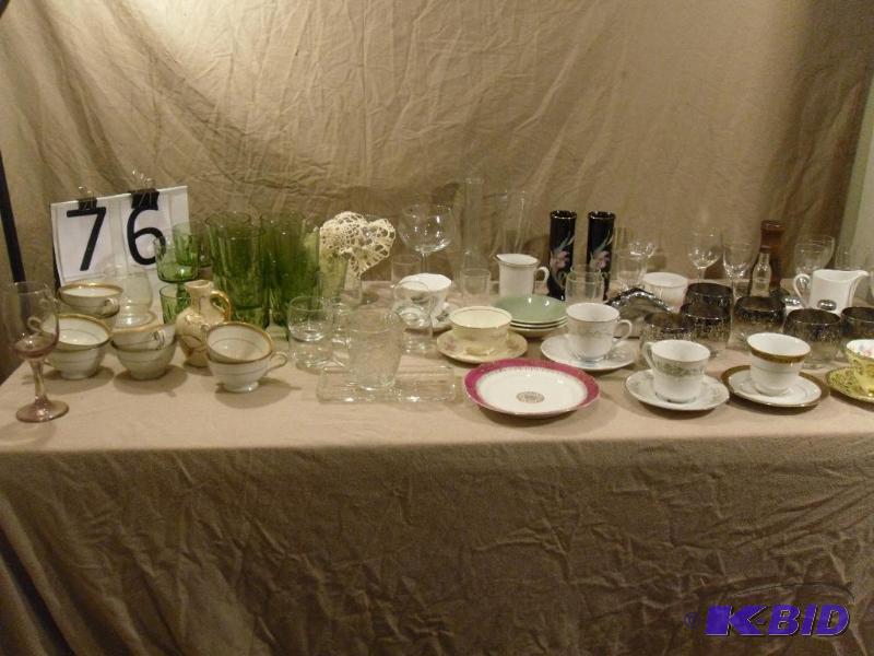 lot 76 image: Fine Bone China, Noritake, Candleholders, Ste...