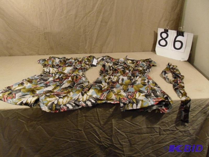 lot 86 image: 2 New Republic of Couture Floral Rompers. Siz...