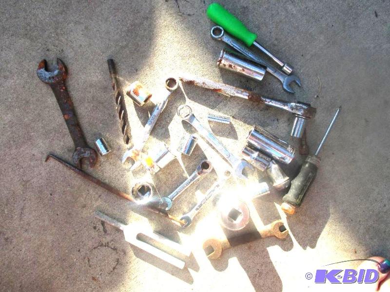 lot 137 image: wrenches,rachets, and sockets...