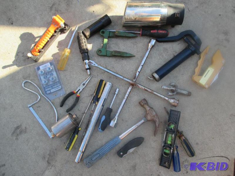 lot 138 image: automotive tools...
