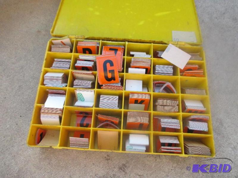 lot 140 image: huge lot of reflective letters...