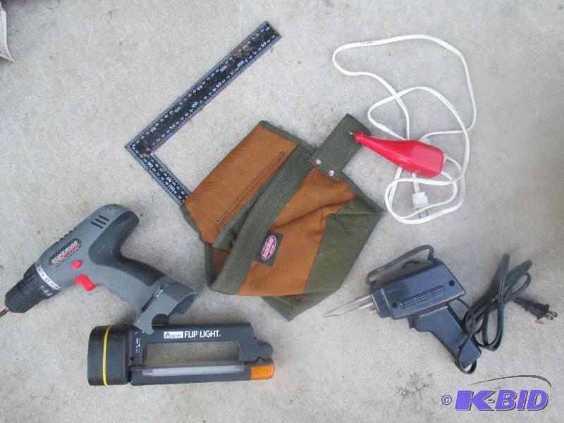 lot 141 image: soddering iron, flash light, cordless drill n...