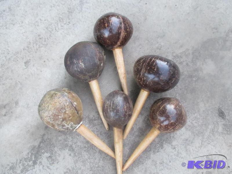 lot 183 image: maracas set of 6...