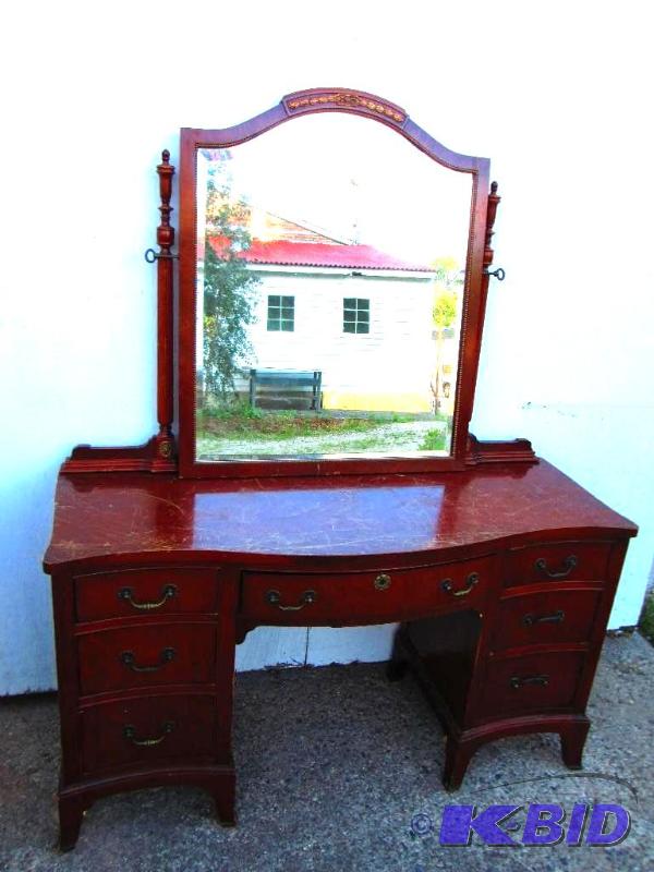 lot 200 image: Beautiful mirrored dresser, all solid wood, c...