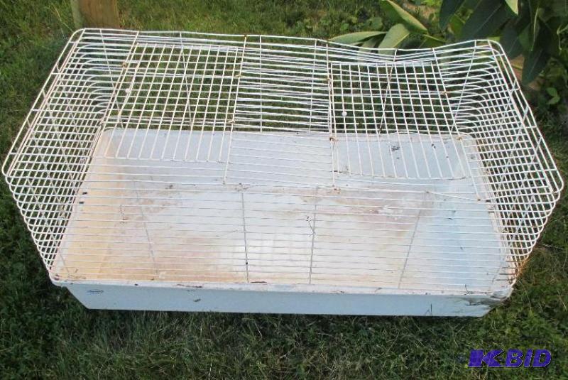 lot 37 image: white based rabbitsmall animal cage...