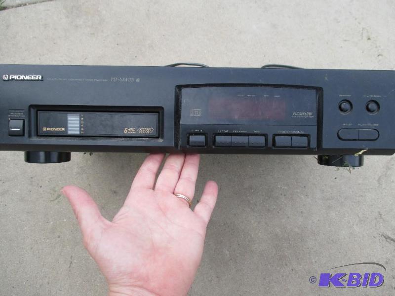 lot 50 image: Pioneer multi-play compact disc player PD-M40...