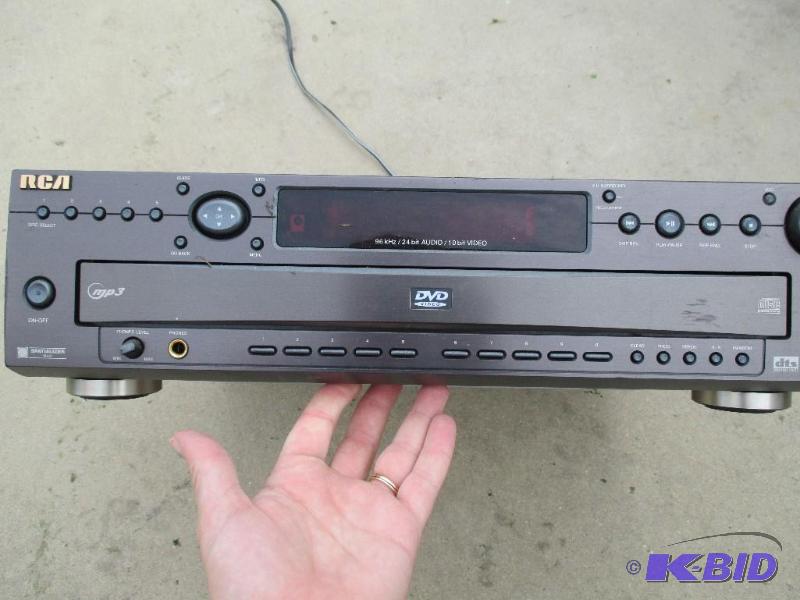 lot 51 image: RCA 96khz24 bit AUDIO 10 bitVIDEO...