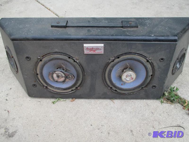 lot 53 image: Roadmasters 2-way speaker system...