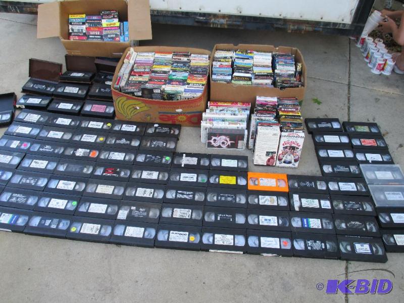 lot 88 image: huge lot of mixed vhs tapes and movies...