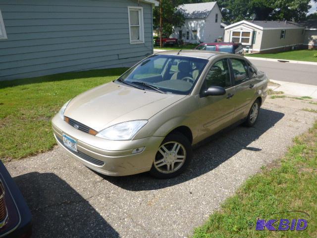 lot 1 image: 2002&nbspFord&nbspFocus Vehicle Type Passe...