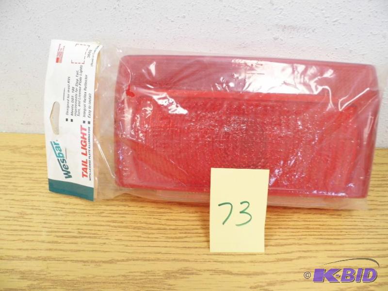 Tail Light - Roadside or Curbside
