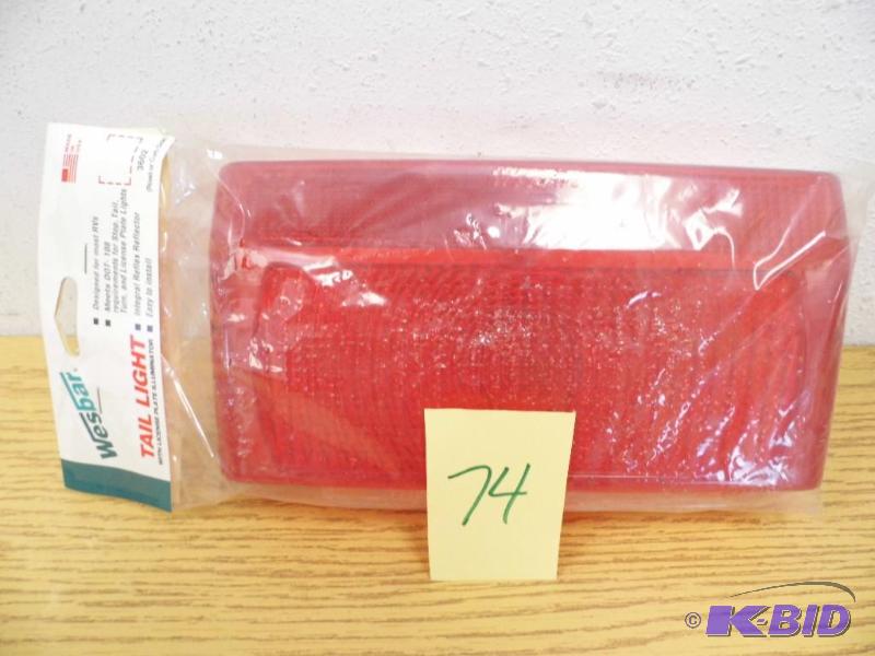 Tail Light - Roadside or Curbside