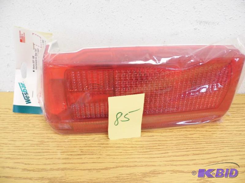 Curbside Wrap Around Tail Light