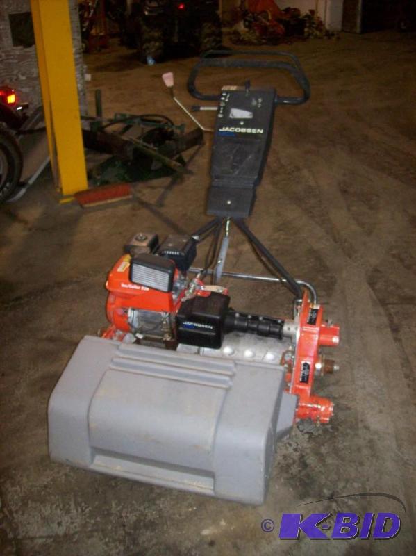 Jacobsen Walk Behind Greens Mower