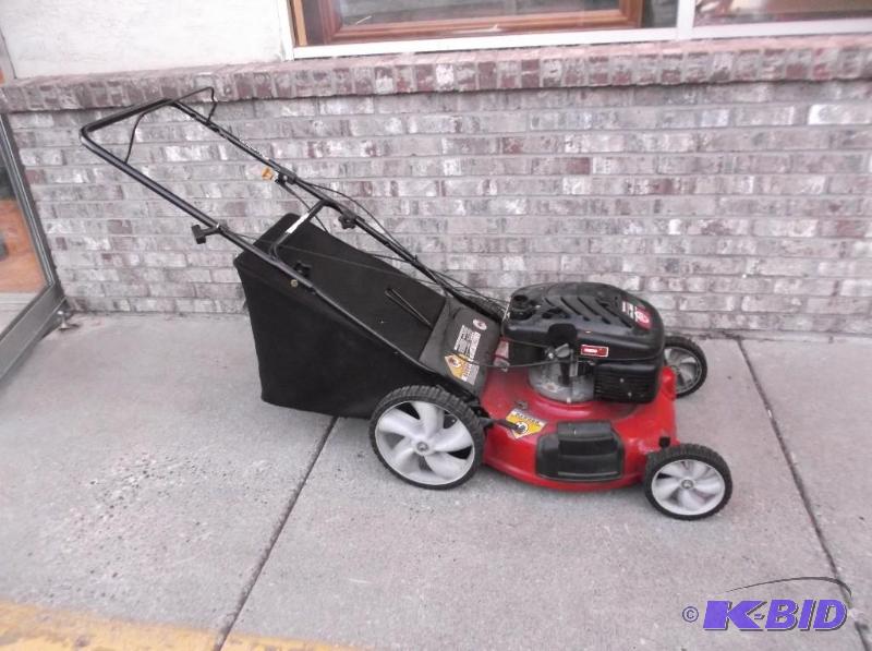 lot 15 image: Untested Lawn Mower - Missing Gas Cap - Sold ...