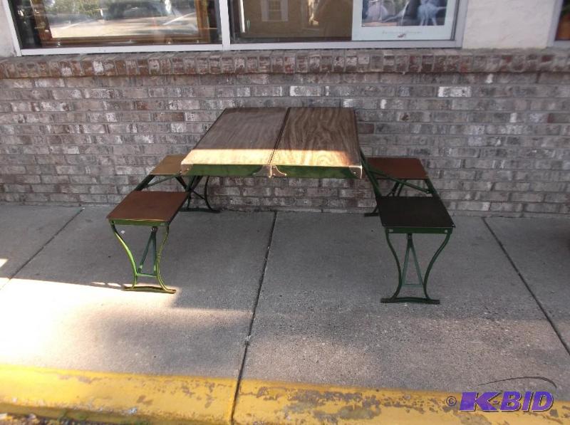 lot 21 image: Vintage Table And Chair Set From The Milwauke...