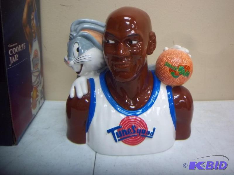 lot 27 image: Vintage Unused Michael Jordan And Bugs Bunny ...