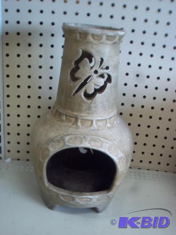 lot 95 image: Small Stove, Has Glued Brake In It...
