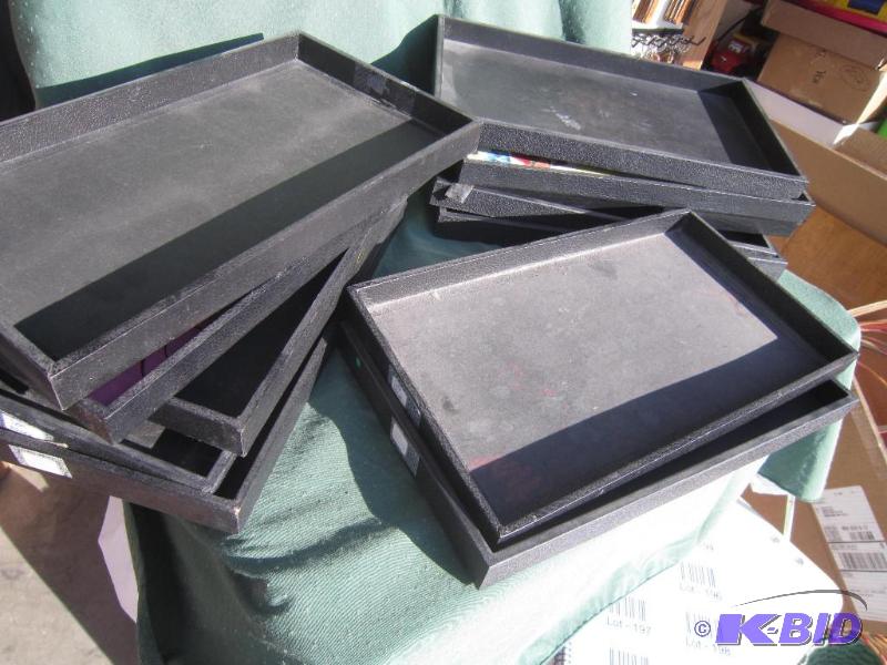 Black display trays