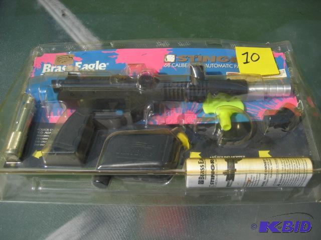 BRASS EAGLE SEMI AUTOMATIC PAINT BALL GUN IN ...