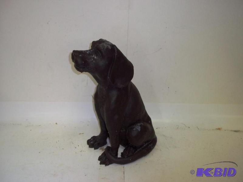 lot 138 image: Garden decor