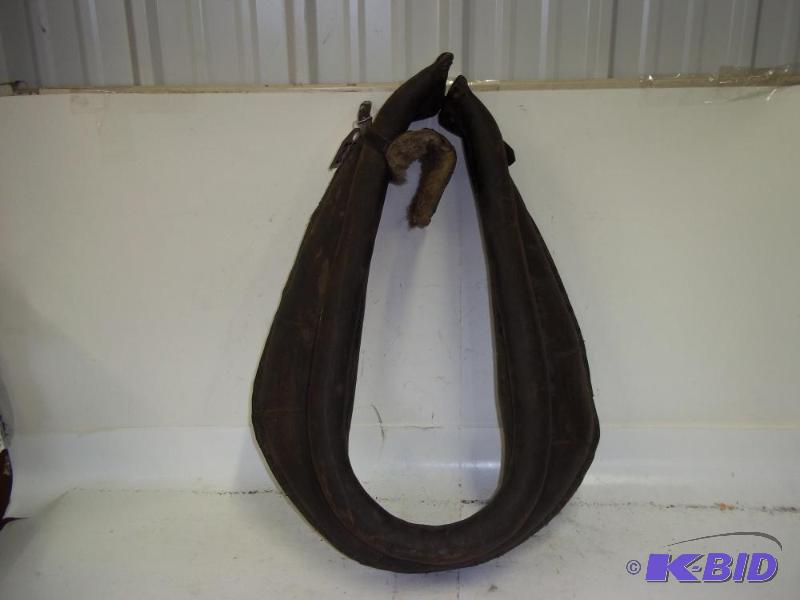 lot 166 image: Horse Yoke