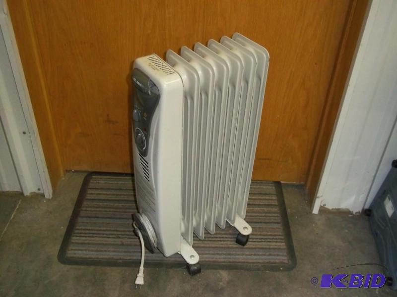 lot 21 image: Pelonis Heater