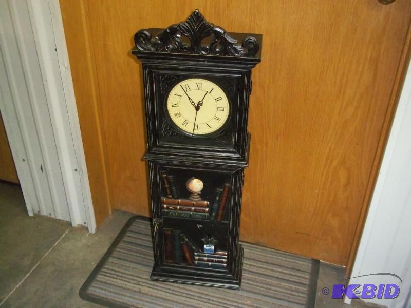 lot 22 image: Library Clock