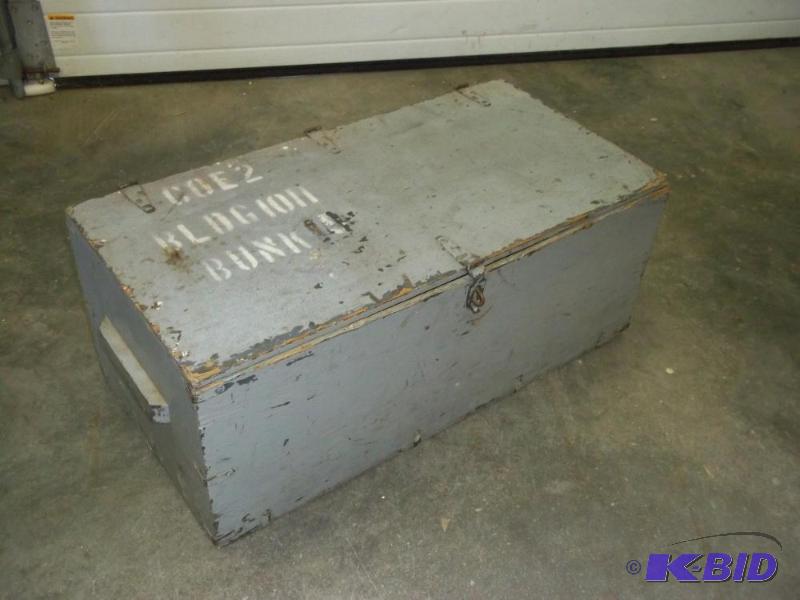 lot 242 image: Wood Chest