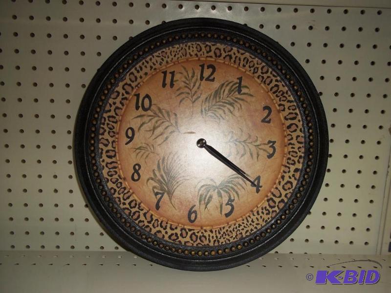 lot 260 image: Clock