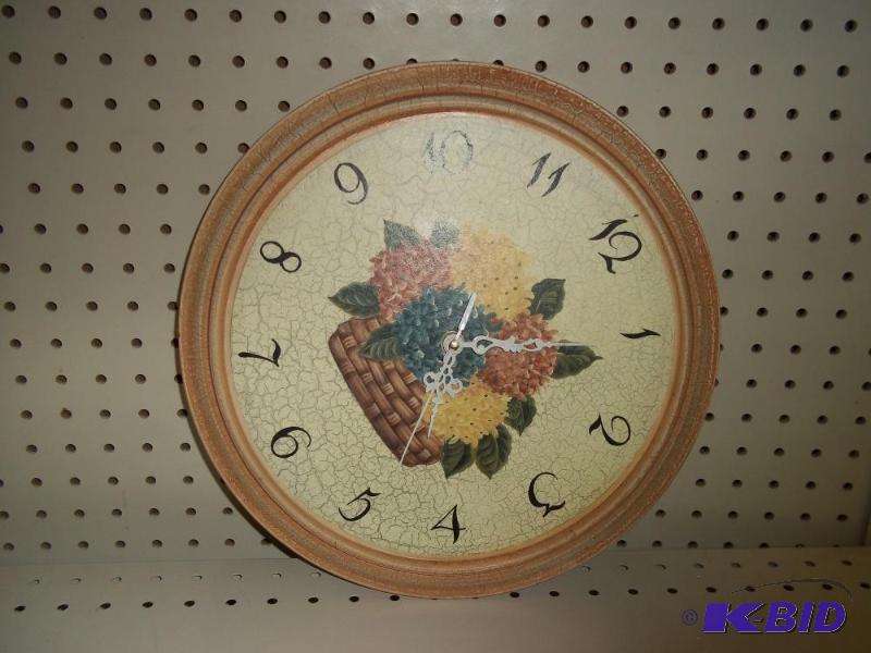 lot 262 image: Clock