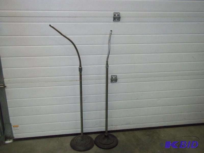 lot 286 image: Microphone stands