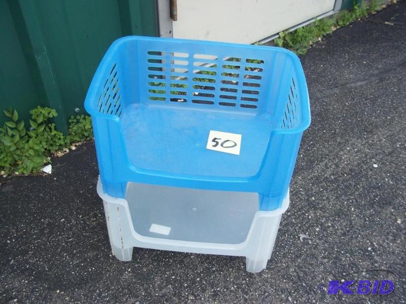 lot 292 image: Stackable Storage Bins