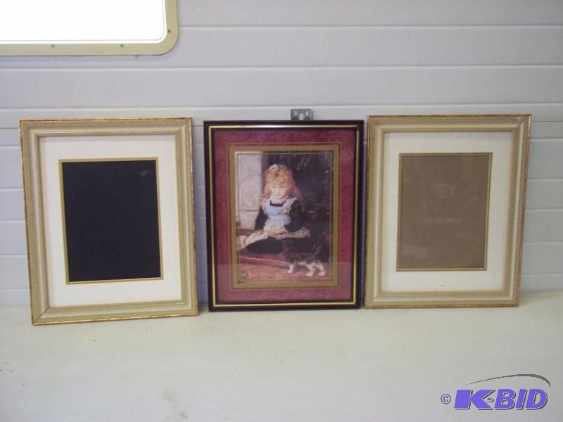 lot 296 image: Decor Prints