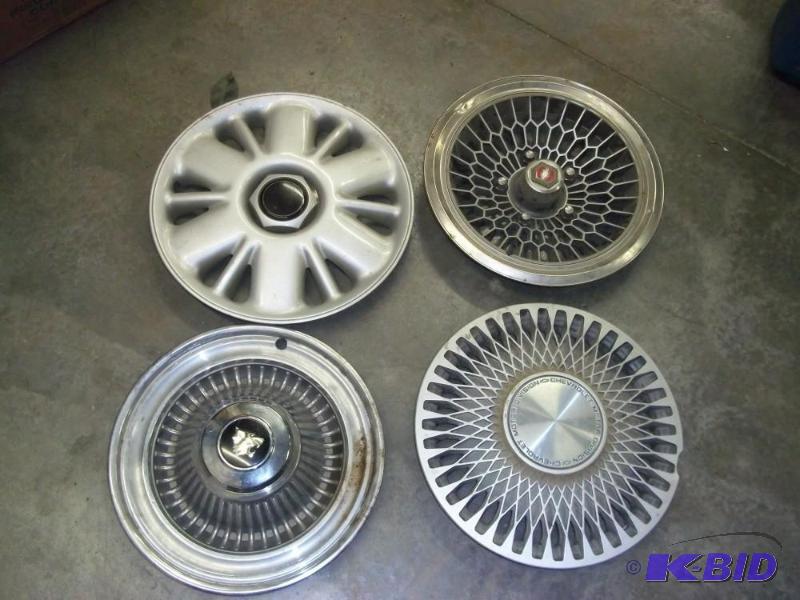 lot 30 image: Hubcaps