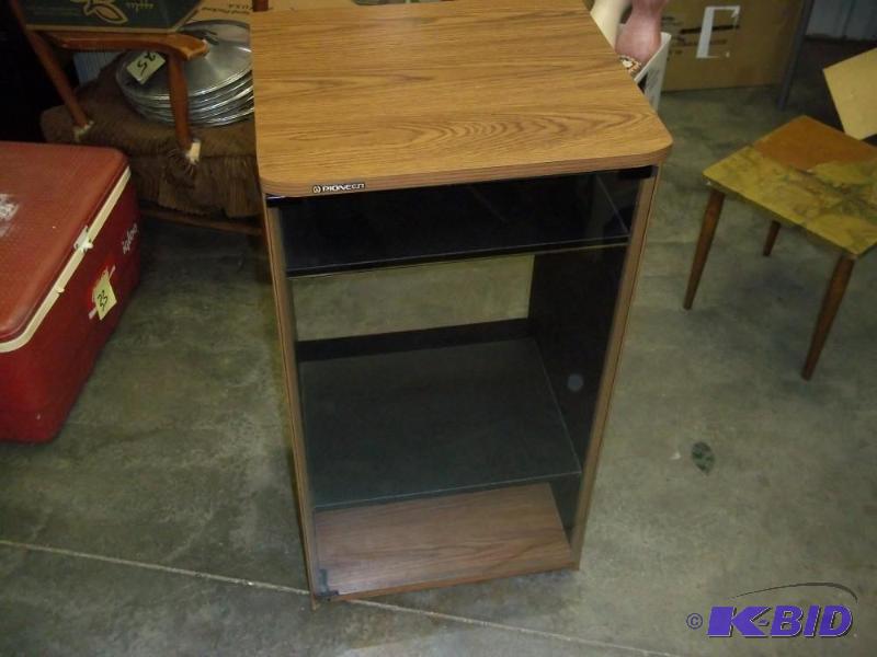 lot 36 image: Pioneer Entertainment cabinet